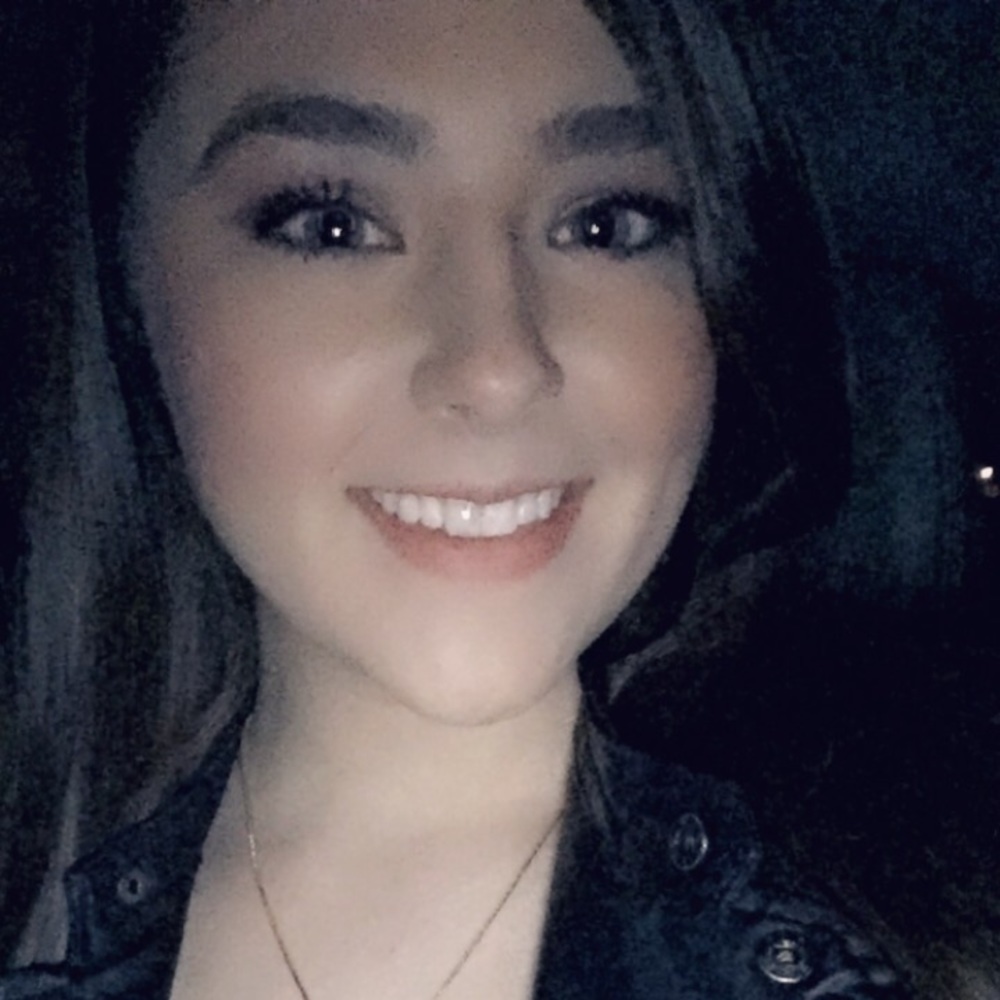 Meet your Posher, Kayla